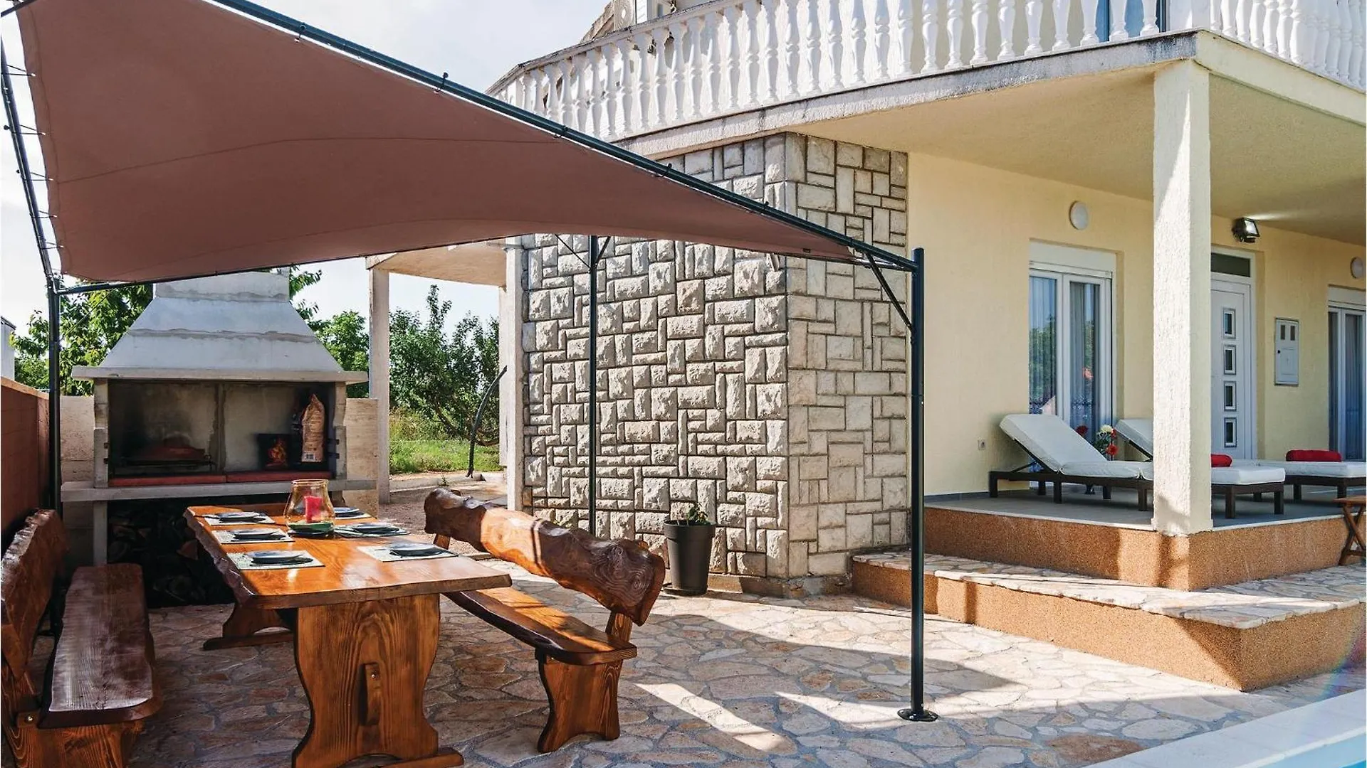 4 Bedroom Pet Friendly Home In Polaca Holiday home