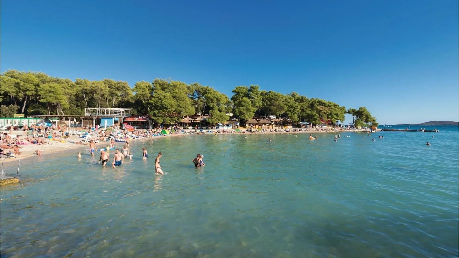 Holiday home 4 Bedroom Pet Friendly Home In Polaca